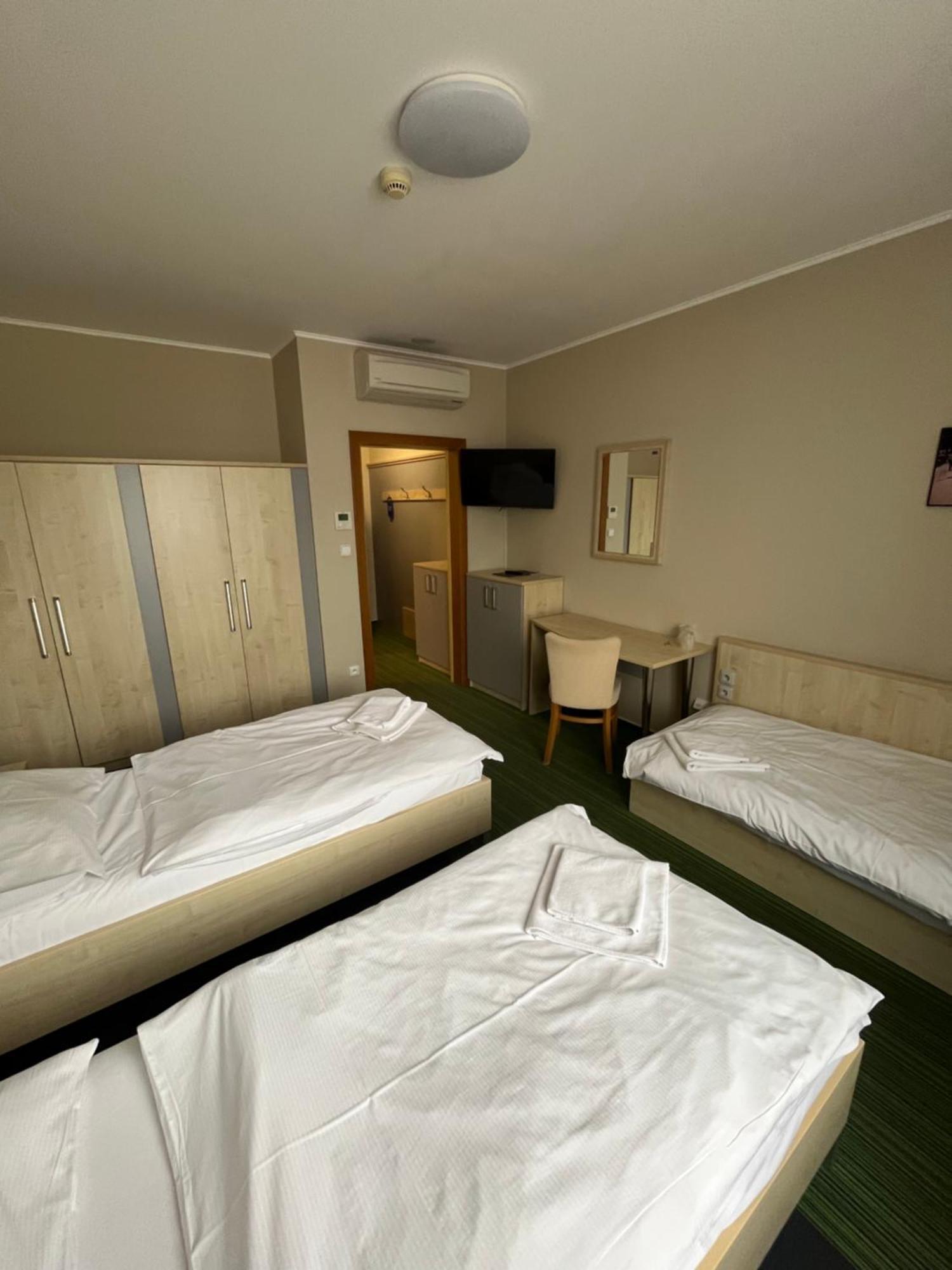 Buly Arena Hotel Kravare  Exterior photo