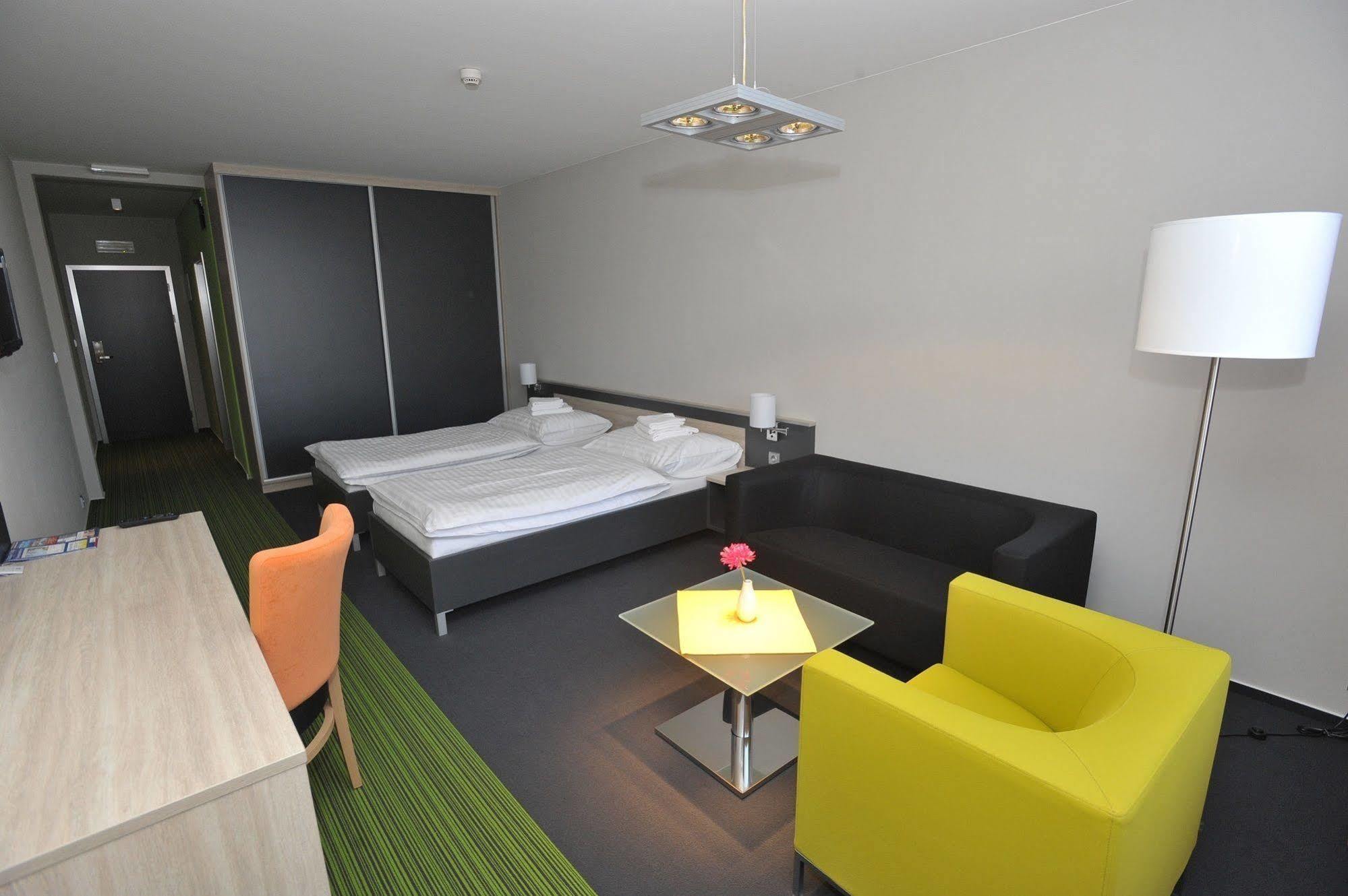 Buly Arena Hotel Kravare  Exterior photo